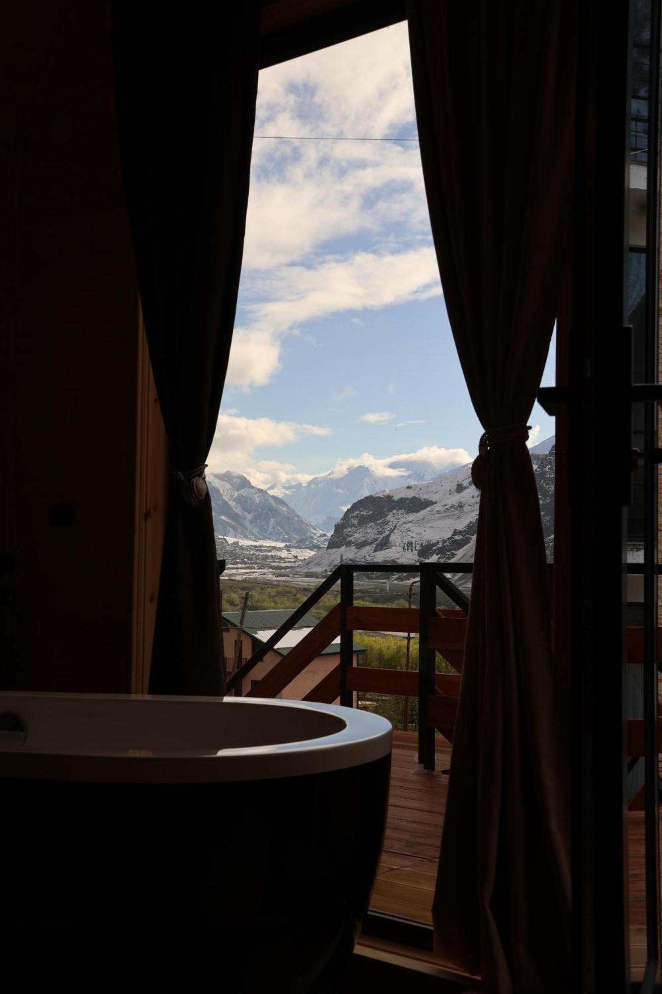 Outdoor Cottages Kazbegi Extérieur photo